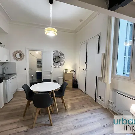 Urban Flat 177 - Lovely In